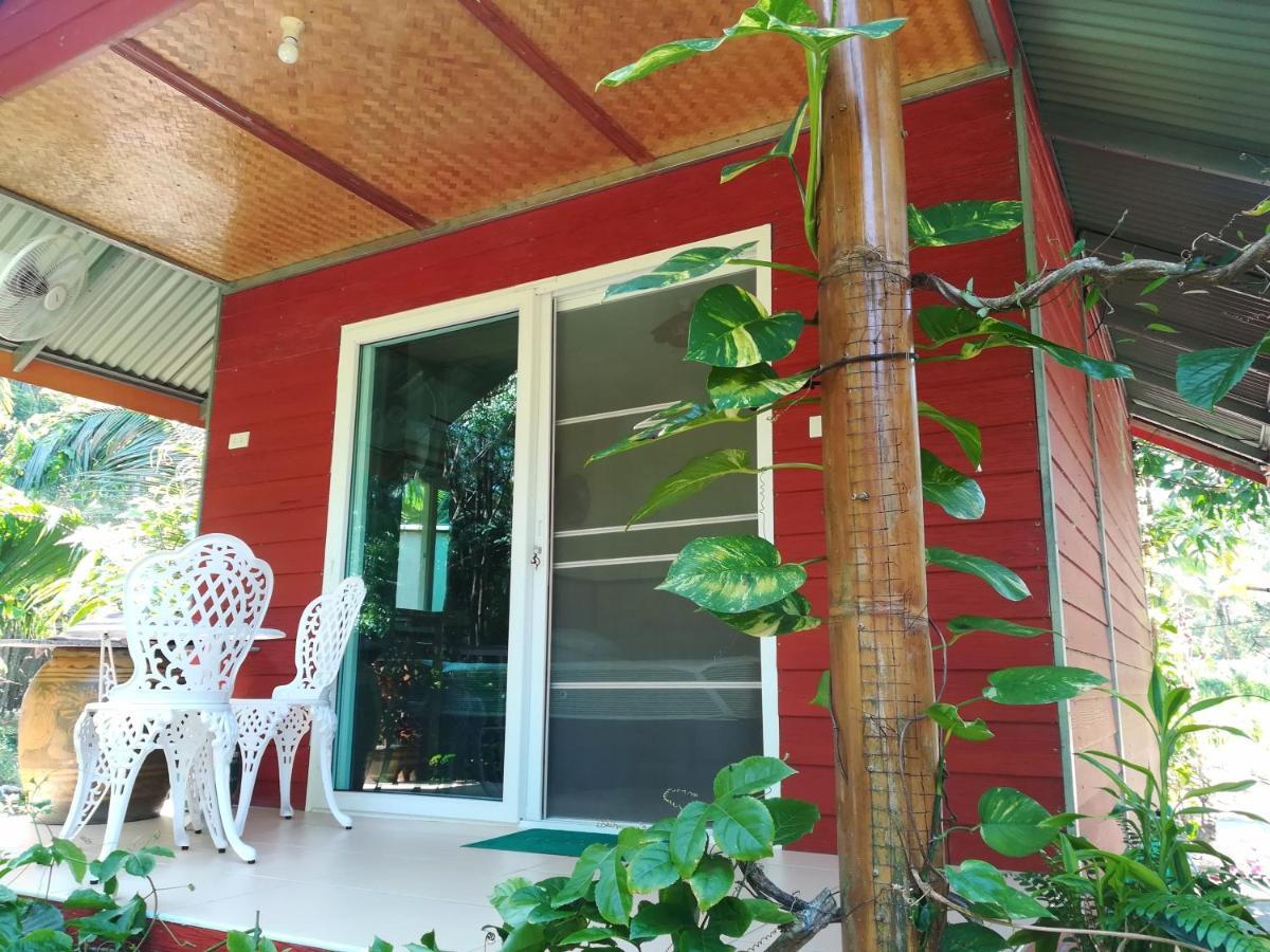 Pink Kangaroo Bungalows Ko Kut Exterior photo